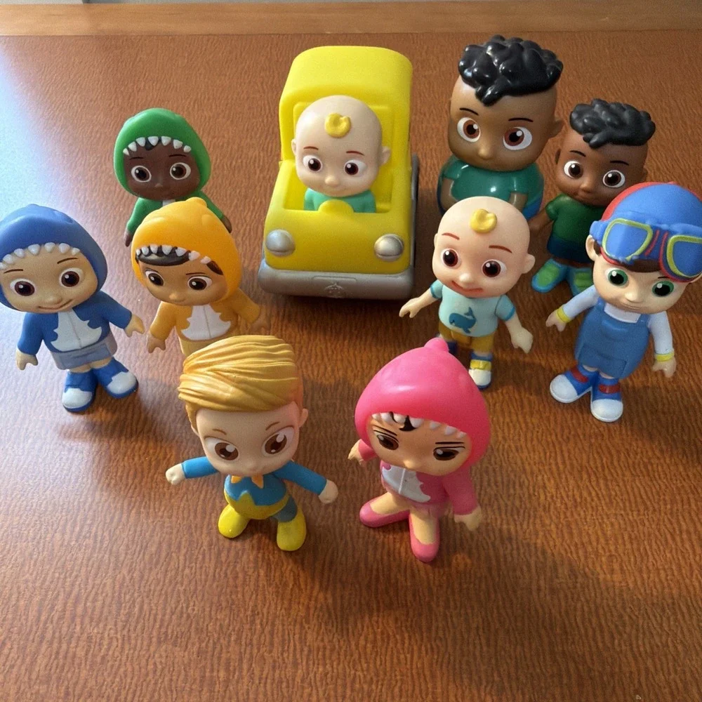 Jazzwares COCOMELON & Family Figures Lot of 10